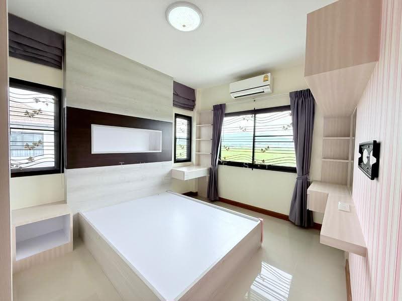 ธนาสิริ วิลเลจ บ้านบึง, Chon Buri (Pattaya), Ban Bung, Chon Buri (Pattaya), 4 Bedrooms, 100 sqm, Single Detached House For Sale, by The Best Property อาย, 500510945 - DDproperty.com
