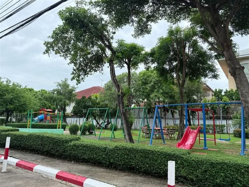 I-DESIGN Wongwaen-Ramintra : ไอ-ดีไซน์ วงแหวน-รามอินทรา, กรุงเทพ, 104 ถนน เลียบคลองสอง, บางชัน, คลองสามวา, กรุงเทพ, 150 ตร.ม., ทาวน์เฮ้าส์ ขาย, โดย คุณ นุชนาฏ ปทุมสูตร (จ๋า), 500510968 - DDproperty.com