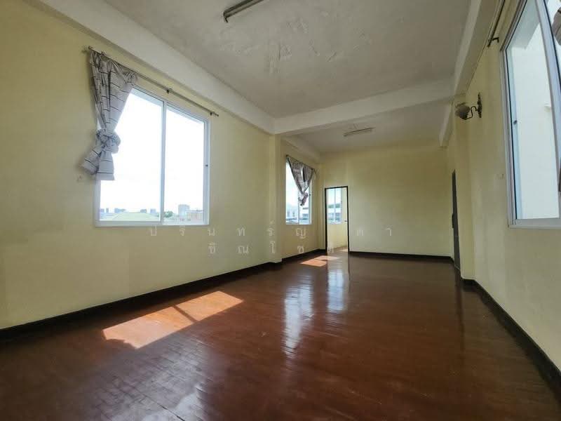 Townhouse Ratchada – Ladprao, Bangkok, Chan Kasem, Chatuchak, Bangkok, 5 Bedrooms, 450 sqm, Townhouse For Rent, by ปรินทร์ญาดา ชิณโชติ, 500510984 - DDproperty.com