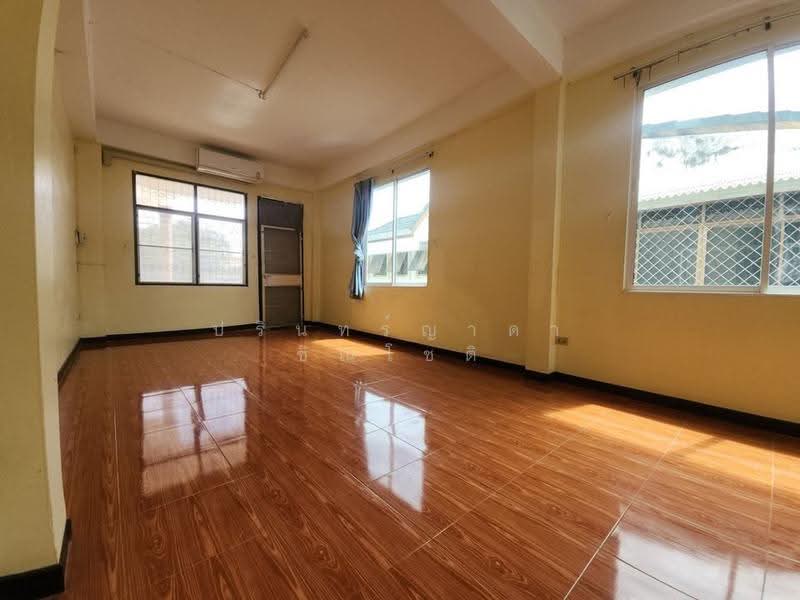 Townhouse Ratchada – Ladprao, Bangkok, Chan Kasem, Chatuchak, Bangkok, 5 Bedrooms, 450 sqm, Townhouse For Rent, by ปรินทร์ญาดา ชิณโชติ, 500510984 - DDproperty.com