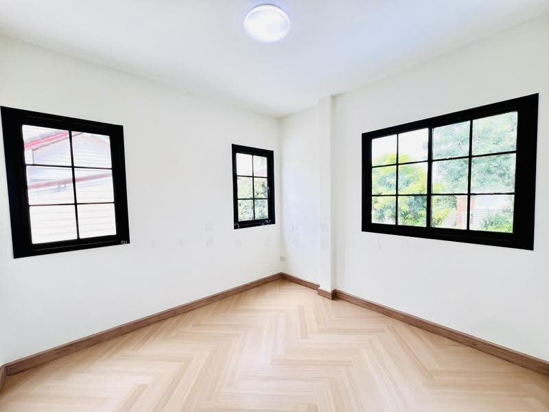 นนทรี ปาร์ค ไทรม้า, Nonthaburi, Bang Rak Noi, Muang Nonthaburi, Nonthaburi, 5 Bedrooms, 150 sqm, Semi-Detached House (Twin House) For Sale, by อานันท์ ขจรศักดิ์ว่องไว, 500511001 - DDproperty.com