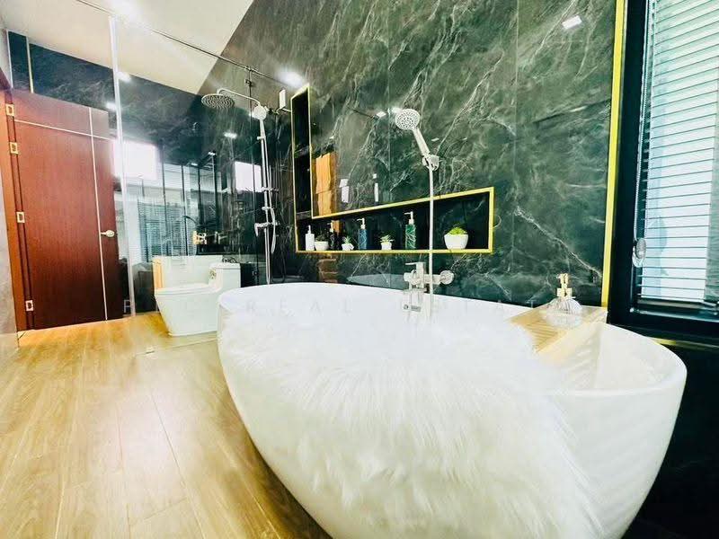 Modern Contemporary Pool Villa for Sale Mabprachan 3 Bedroom, Chon Buri (Pattaya), Nong Pru, Bang Lamung (Pattaya), Chon Buri (Pattaya), 3 Bedrooms, 300 sqm, Single Detached House For Sale, by PLC real estate, 500511014 - DDproperty.com