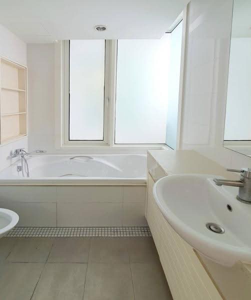 Siri Residence, Bangkok, 21 Soi Sukhumvit 24, Khong Tan, Khlong Toei, Bangkok, 1 Bedroom, 60 sqm, Condo For Sale, by Nicha Na Lampang, 500511019 - DDproperty.com