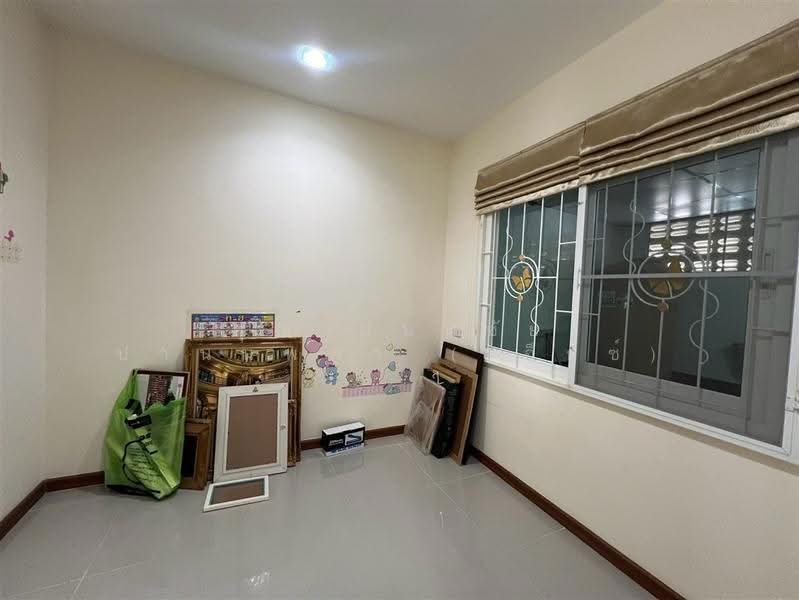 Golden Avenue Chaengwattana-Tiwanon, Nonthaburi, Sukhaprachasan Road 3, Bang Phut, Pak Kret, Nonthaburi, 4 Bedrooms, 120 sqm, Townhouse For Sale, by คุณ มนต์ชัย ปานนพพา (เอ็กซ์), 500511056 - DDproperty.com