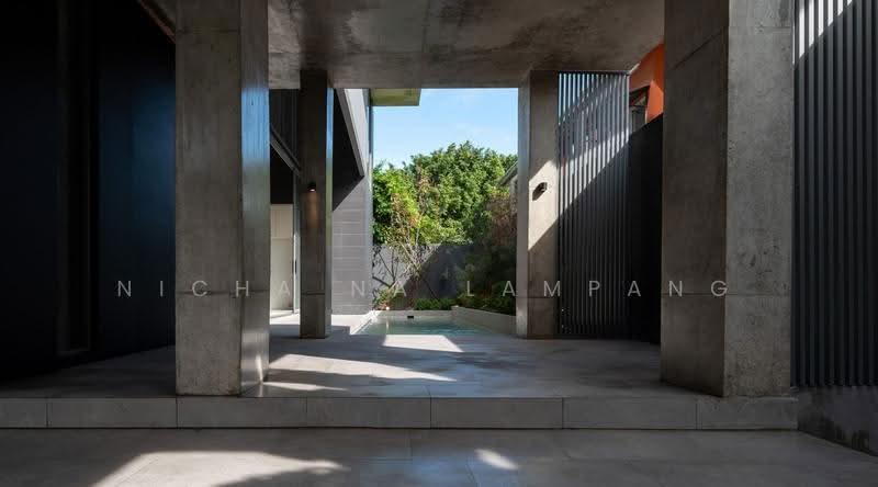 4-BR House, Bangkok, Khlong Tan Nua, Watthana, Bangkok, 4 Bedrooms, 587 sqm, Single Detached House For Sale, by Nicha Na Lampang, 500511141 - DDproperty.com