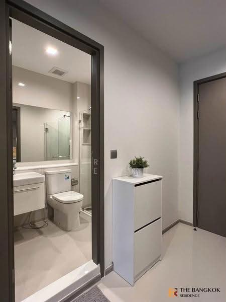 Life Asoke Hype, Bangkok, 339 Chaturathit Rd, Makkasan, Ratchathewi, Bangkok, 1 Bedroom, 32 sqm, Condo For Sale, by Sirirut Havee Akehurst, 500511180 - DDproperty.com