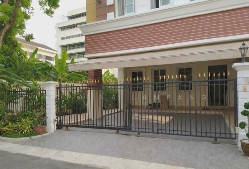 Plus City Park Sukhumvit 101/1 : พลัส ซิตี้ พาร์ค สุขุมวิท 101/1, กรุงเทพ, 6 ซอย วชิรธรรมสาธิต 31, บางจาก, พระโขนง, กรุงเทพ, 240 ตร.ม., ทาวน์เฮ้าส์ ขาย, โดย Nicha Na Lampang, 500511201 - DDproperty.com