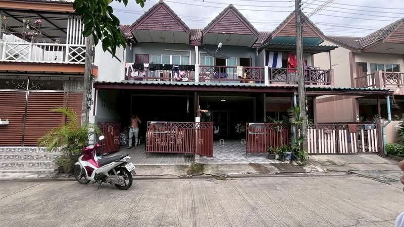 ทาวน์เฮ้าส์ 2 ชั้น 20 ตร.ว. ชุมชนซอยดี ซอยรังสิต-นครนายก33 ซอย1/2, ปทุมธานี, ถนนรังสิตนคร-นายก, ประชาธิปัตย์, ธัญบุรี, ปทุมธานี, 100 ตร.ม., ทาวน์เฮ้าส์ ขาย, โดย คุณ ศรินรัตน์ ศิรเกียรติสกุล (เป้ย), 500511235 - DDproperty.com