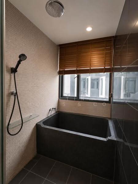 Siamese Gioia, Bangkok, Sukhumvit 31 Road, Khlong Tan Nua, Watthana, Bangkok, 2 Bedrooms, 70 sqm, Condo For Sale, by Jentina Homes & Co, 500511276 - DDproperty.com