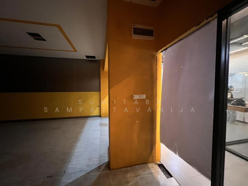 Space for rent Asoke, Sukhumvit, Bangkok, Khlongtoei Nua, Watthana, Bangkok, , 65 sqm, Retail Space For Rent, by Sumitara Sampattavanija, 500511277 - DDproperty.com