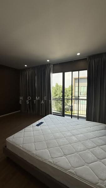 Baan Klang Muang Ratchaphruek, Nonthaburi, Road in Front of House, Mahasawat, Bang Kruai, Nonthaburi, 3 Bedrooms, 190 sqm, Townhouse For Rent, by HOME Real Estate Service, 500511412 - DDproperty.com