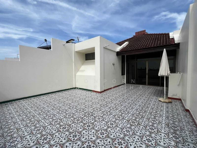 Townhouse for Sale Pattanakarn, Bangkok, Suan Luang, Bangkok, 4 Bedrooms, 400 sqm, Townhouse For Sale, by Kamonporn Chanpreecha, 500511422 - DDproperty.com