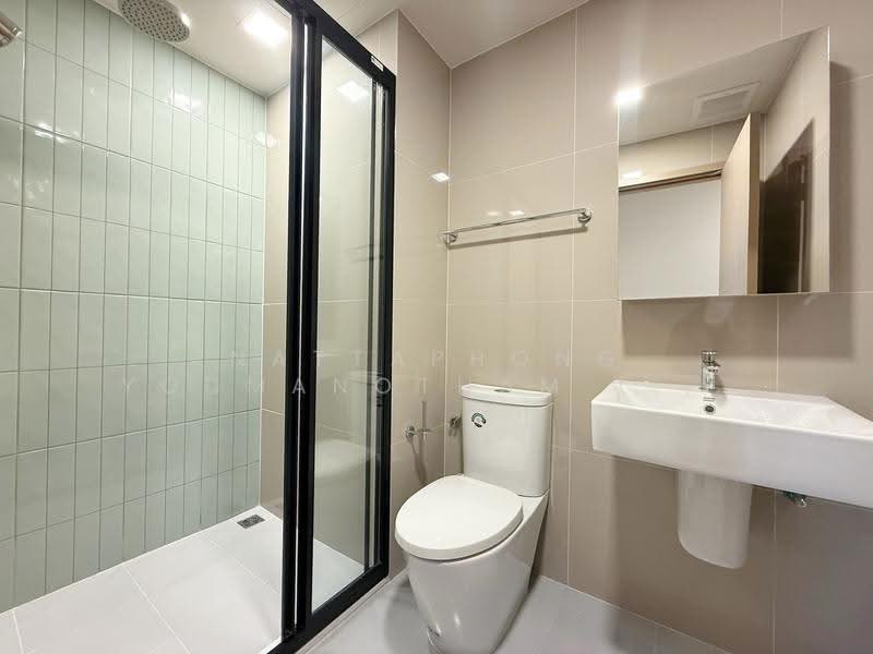 FLO by Sansiri, Bangkok, Somdet Chaopraya Road, Khlong San, Bangkok, 2 Bedrooms, 52 sqm, Condo For Rent, by NATTAPHONG Yodmanotham (K. Book), 500511431 - DDproperty.com