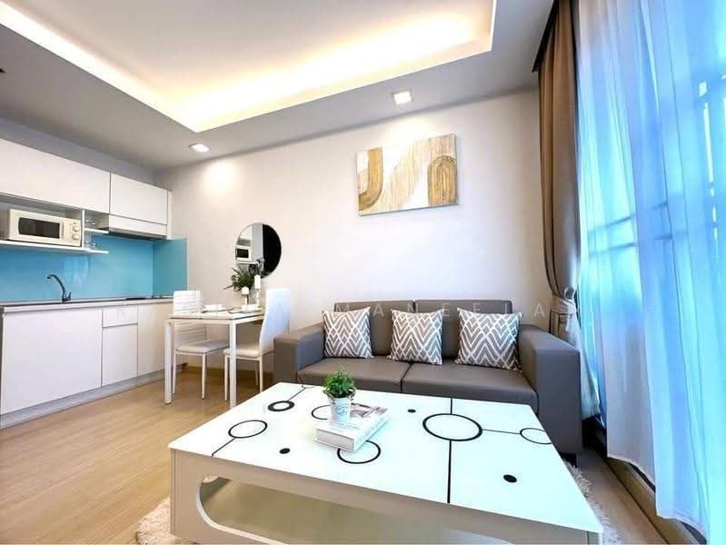 Thru Thonglor, Bangkok, Petchaburi Road, Bang Kapi, Huai Khwang, Bangkok, 1 Bedroom, 99 sqm, Condo For Rent, by Rasita Maneelam, 500511441 - DDproperty.com