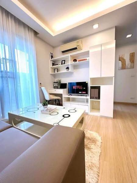 Thru Thonglor, Bangkok, Petchaburi Road, Bang Kapi, Huai Khwang, Bangkok, 1 Bedroom, 99 sqm, Condo For Rent, by Rasita Maneelam, 500511441 - DDproperty.com