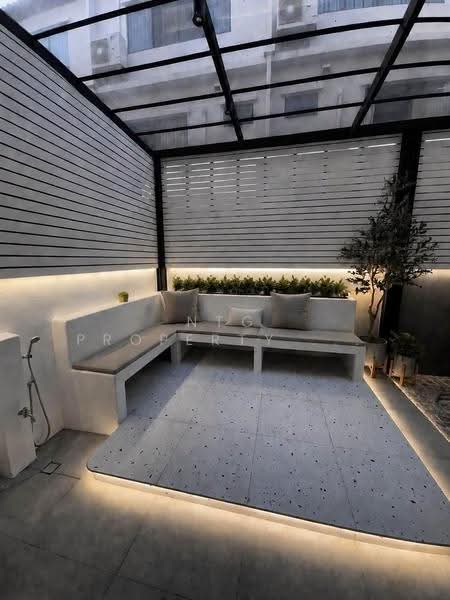 Landmark Ekamai-Ramindra, Bangkok, Sukhonthasawat Road, Lat Phrao, Bangkok, 3 Bedrooms, 224 sqm, Townhouse For Rent, by NTG Property House Co.,Ltd., 500511483 - DDproperty.com