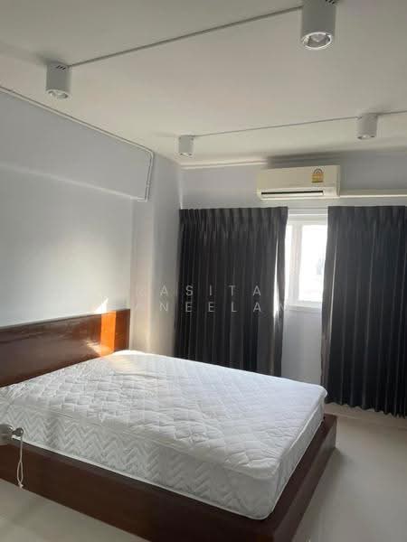 Thonglor Tower, Bangkok, Soi Thonglor, Sukhumvit 55 Road, Khlongtoei Nua, Watthana, Bangkok, 2 Bedrooms, 49 sqm, Condo For Rent, by Rasita Maneelam, 500511484 - DDproperty.com