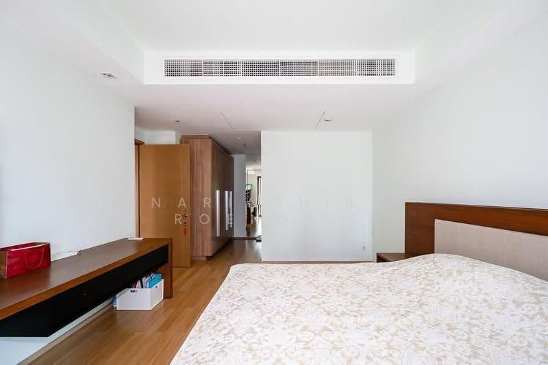 Prive by Sansiri, Bangkok, 68 Soi Ruamrudee, Wireless Road, Lumphini, Pathum Wan, Bangkok, 2 Bedrooms, 104 sqm, Condo For Rent, by Narinthira Roengrit, 500511525 - DDproperty.com