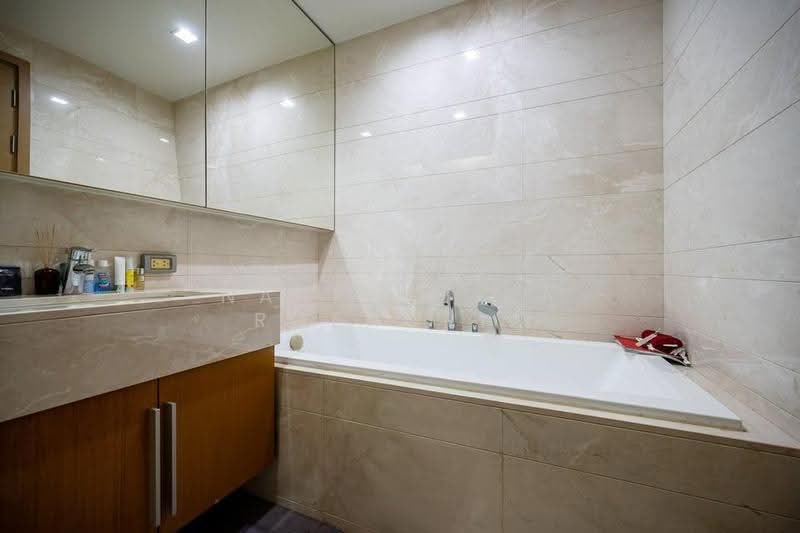 Prive by Sansiri, Bangkok, 68 Soi Ruamrudee, Wireless Road, Lumphini, Pathum Wan, Bangkok, 2 Bedrooms, 104 sqm, Condo For Rent, by Narinthira Roengrit, 500511525 - DDproperty.com