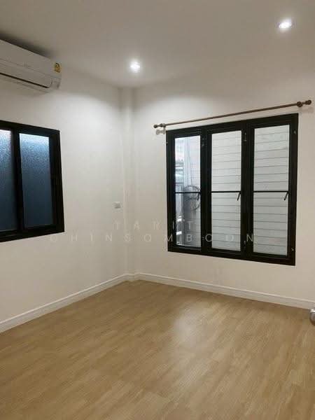 บ้าน 3-ห้องนอน, กรุงเทพ, ทุ่งครุ, กรุงเทพ, 204 ตร.ม., บ้านเดี่ยว ขาย, โดย Tarit Chinsomboon, 500511561 - DDproperty.com