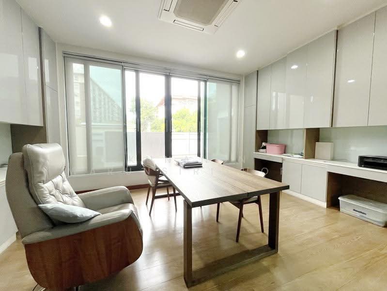 สุขุมวิท 85, Bangkok, Bang Chak, Phra Khanong, Bangkok, 5 Bedrooms, 680 sqm, Single Detached House For Sale, by Kunanon Warunsirithorn, 500511578 - DDproperty.com