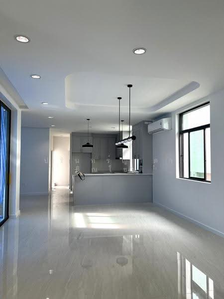 House Bang Pho – MRT Bang Pho 450 m, Bangkok, Bang Sue, Bangkok, 5 Bedrooms, 300 sqm, Single Detached House For Rent, by ปรินทร์ญาดา ชิณโชติ, 500511611 - DDproperty.com