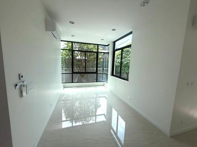 House Bang Pho – MRT Bang Pho 450 m, Bangkok, Bang Sue, Bangkok, 5 Bedrooms, 300 sqm, Single Detached House For Rent, by ปรินทร์ญาดา ชิณโชติ, 500511611 - DDproperty.com