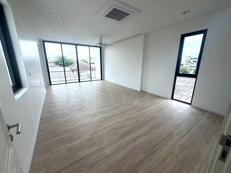 บ้านเดี่ยว บางโพ – MRT บางโพ 450 เมตร, กรุงเทพ, บางซื่อ, กรุงเทพ, 300 ตร.ม., บ้านเดี่ยว ให้เช่า, โดย ปรินทร์ญาดา ชิณโชติ, 500511611 - DDproperty.com