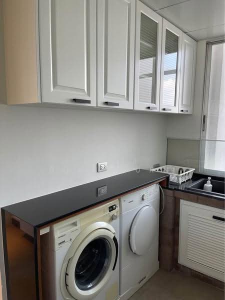 D.S. Tower 1 Sukhumvit 33, Bangkok, Soi Phrom Chit, Khlong Tan Nua, Watthana, Bangkok, 3 Bedrooms, 270 sqm, Condo For Rent, by Thiti Boonchurn, 500511638 - DDproperty.com