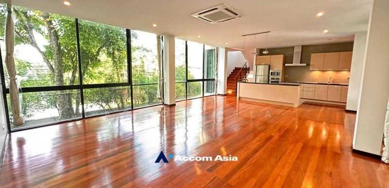 Private Swimming Pool 4 Bedrooms House for Rent in Sukhumvit, Bangkok near BTS Ekkamai, bangkok, Khlong Tan Nua, Watthana, Bangkok, 4 Bedrooms, 380 sqm, Single Detached House For Rent, by Accom Asia, 500511645 - DDproperty.com
