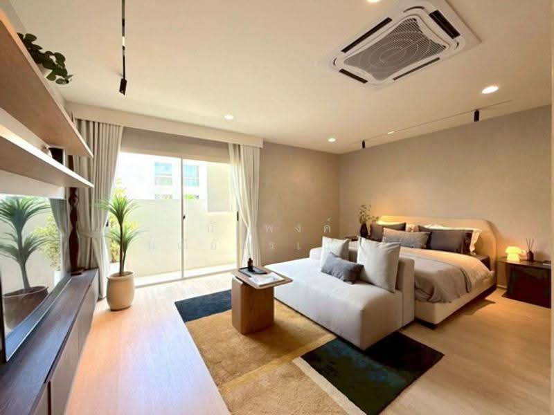 Nue Verse Krungthep Kreetha : นิว เวิร์ส กรุงเทพกรีฑา, กรุงเทพ, ถนนศรีนครินทร์-ร่มเกล้า, สะพานสูง, กรุงเทพ, 200 ตร.ม., ทาวน์เฮ้าส์ ให้เช่า, โดย นัฐพงค์ มณีอัครเนตร, 500511813 - DDproperty.com