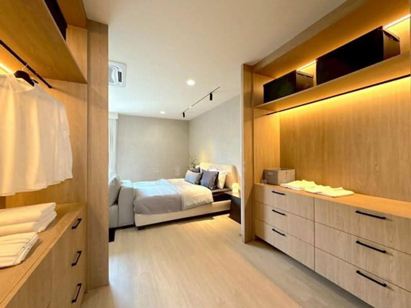 Nue Verse Krungthep Kreetha, Bangkok, Srinakarin - Romklao Road, Saphan Sung, Bangkok, 3 Bedrooms, 200 sqm, Townhouse For Rent, by นัฐพงค์ มณีอัครเนตร, 500511813 - DDproperty.com