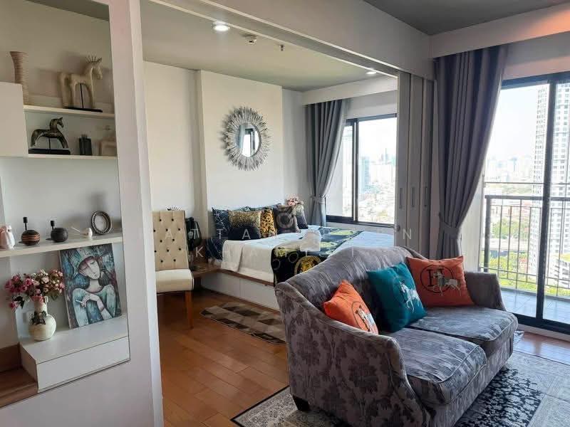 Blocs 77, Bangkok, 291 On Nut Rd, Phra Kanong Nua, Watthana, Bangkok, 1 Bedroom, 40 sqm, Condo For Rent, by Rattanaporn Khamlit, 500511820 - DDproperty.com