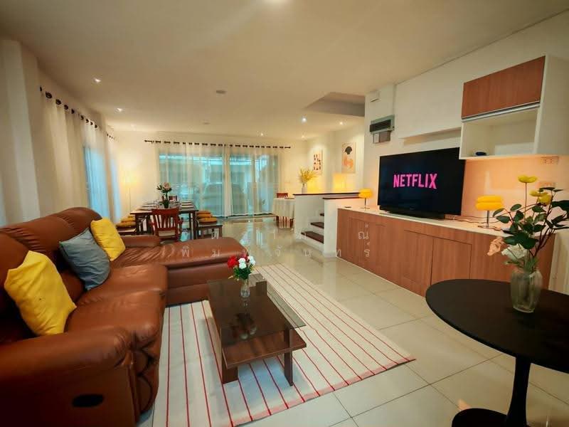 Urban Sathorn, Bangkok, Ratchaphruek Road, Bang Chak, Phasi Charoen, Bangkok, 5 Bedrooms, 320 sqm, Townhouse For Rent, by จิตราภรณ์ พิมพ์จันทร์, 500511844 - DDproperty.com