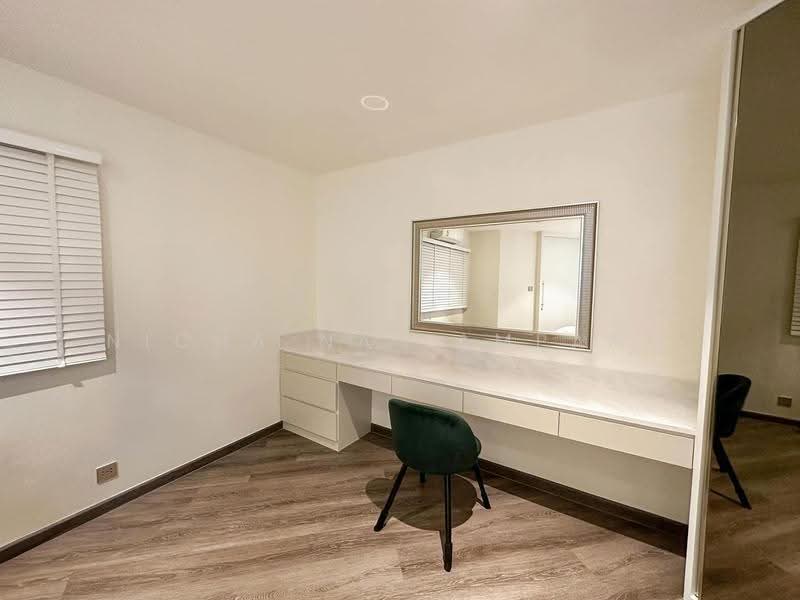 D.S. Tower 2 Sukhumvit 39, Bangkok, Soi Sukhumvit 39, Khlong Tan Nua, Watthana, Bangkok, 2 Bedrooms, 139 sqm, Condo For Sale, by Nicha Na Lampang, 500511924 - DDproperty.com