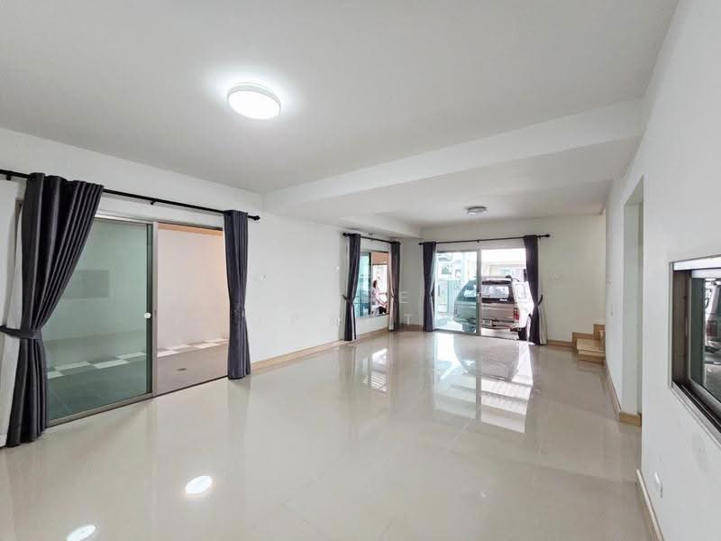 แฟมิลี่โฮม 2 เฟส 2, Chon Buri (Pattaya), Na Pa, Muang Chon Buri, Chon Buri (Pattaya), 3 Bedrooms, 100 sqm, Semi-Detached House (Twin House) For Sale, by The Best Property ปู, 500511929 - DDproperty.com