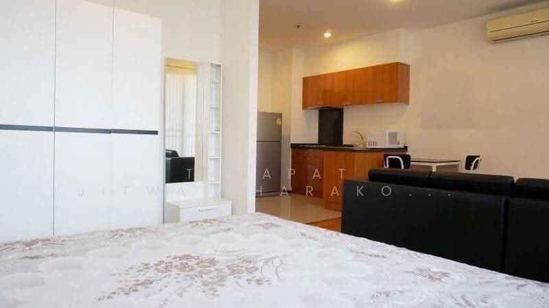 Villa Sathorn, Bangkok, 5 KrungThonBuri Road, Khlong Ton Sai, Khlong San, Bangkok, 1 Bedroom, 40 sqm, Condo For Rent, by Tanapat Jitwatcharakomol, 500511938 - DDproperty.com