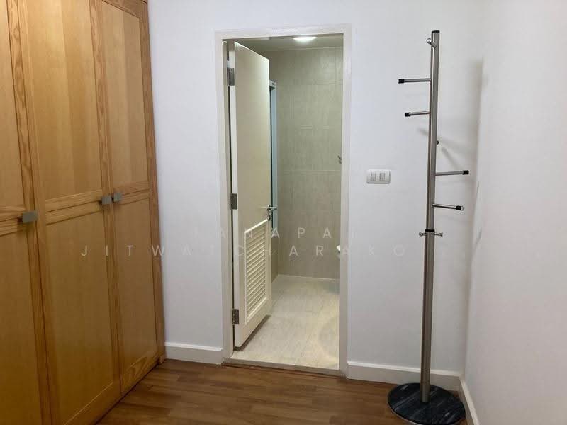 The Clover Thonglor Residence, Bangkok, Soi Sukhumvit 55, Khlong Tan Nua, Watthana, Bangkok, 1 Bedroom, 50 sqm, Condo For Rent, by Tanapat Jitwatcharakomol, 500511941 - DDproperty.com