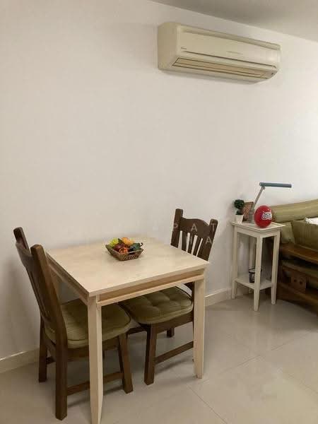 The Clover Thonglor Residence, Bangkok, Soi Sukhumvit 55, Khlong Tan Nua, Watthana, Bangkok, 1 Bedroom, 50 sqm, Condo For Rent, by Tanapat Jitwatcharakomol, 500511941 - DDproperty.com