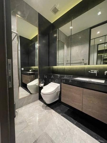28 Chidlom, Bangkok, 28 Chit Lom Alley, Lumphini, Pathum Wan, Bangkok, 2 Bedrooms, 69 sqm, Condo For Rent, by Tanapat Jitwatcharakomol, 500511946 - DDproperty.com