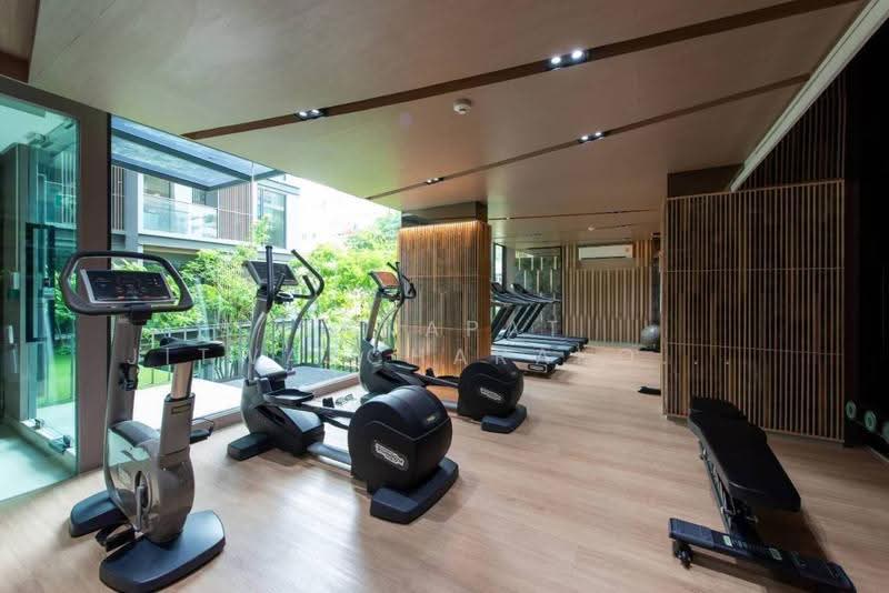 Lloyd Soonvijai-Thonglor, Bangkok, Soi Phetchaburi 47, Phetchaburi Road, Bang Kapi, Huai Khwang, Bangkok, 2 Bedrooms, 62 sqm, Condo For Rent, by Tanapat Jitwatcharakomol, 500512014 - DDproperty.com