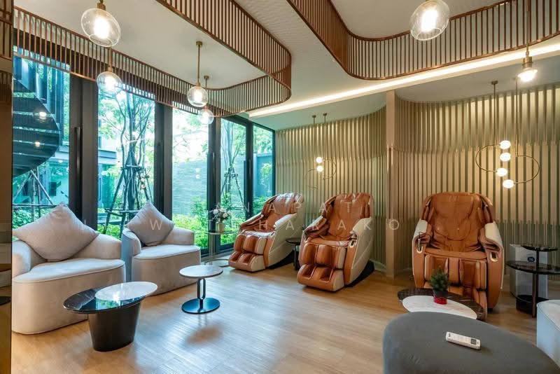 Lloyd Soonvijai-Thonglor, Bangkok, Soi Phetchaburi 47, Phetchaburi Road, Bang Kapi, Huai Khwang, Bangkok, 2 Bedrooms, 62 sqm, Condo For Rent, by Tanapat Jitwatcharakomol, 500512014 - DDproperty.com