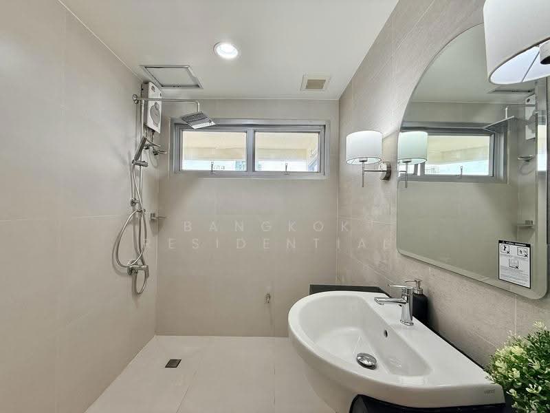 The Waterford Diamond Tower Sukhumvit, Bangkok, 758/18 Soi Sukhumvit 30/1, Sukhumvit Road, Khlong Toei, Bangkok, 2 Bedrooms, 144 sqm, Condo For Sale, by Bangkok Residential, 500512059 - DDproperty.com
