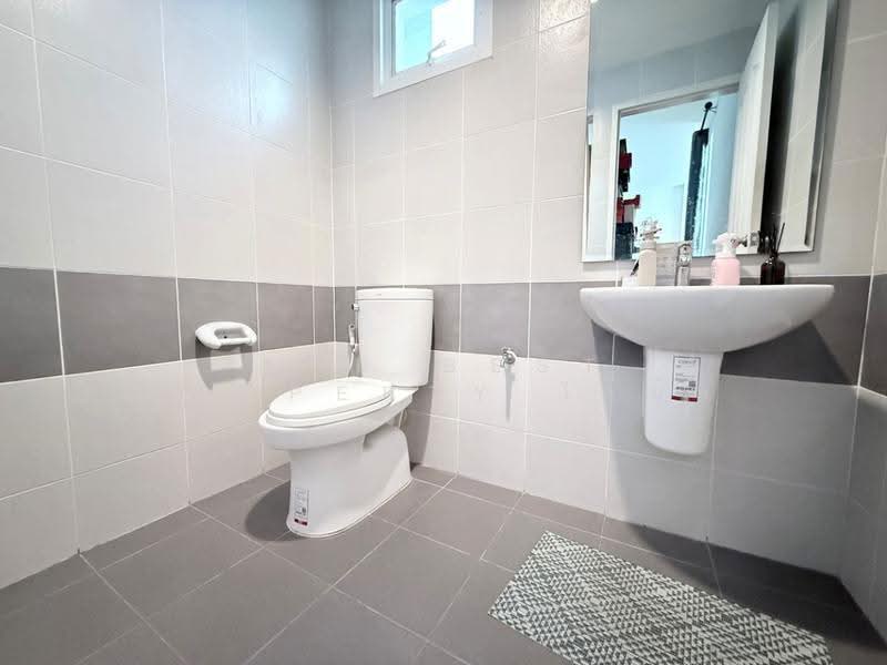 บ้านแฝดศรีราชา ชลบุรี, Chon Buri (Pattaya), Surasak, Si Racha, Chon Buri (Pattaya), 3 Bedrooms, 150 sqm, Semi-Detached House (Twin House) For Sale, by The Best Property ไข่นุ้ย, 500512060 - DDproperty.com