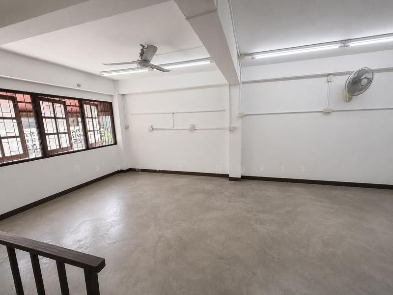 ตึก 3 ชั้น 1 คูหา ซอยเพชรเกษม 48, Bangkok, เพชรเกษม 48, Bang Duan, Phasi Charoen, Bangkok, , 200 sqm, Shophouse For Sale, by กรกฤตย์ บุญสระ, 500512081 - DDproperty.com