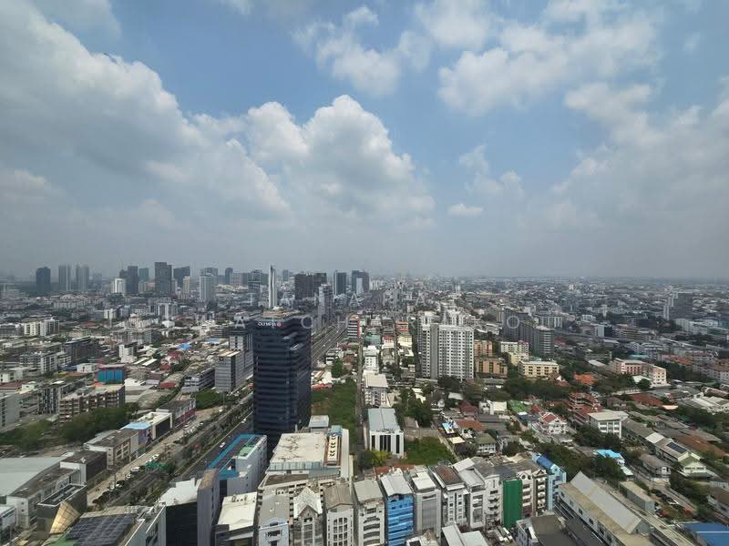 Rhythm Ratchada, Bangkok, 558 Ratchadaphisek Road, Samsen Nok, Huai Khwang, Bangkok, 1 Bedroom, 51 sqm, Condo For Rent, by Tanapat Jitwatcharakomol, 500512088 - DDproperty.com