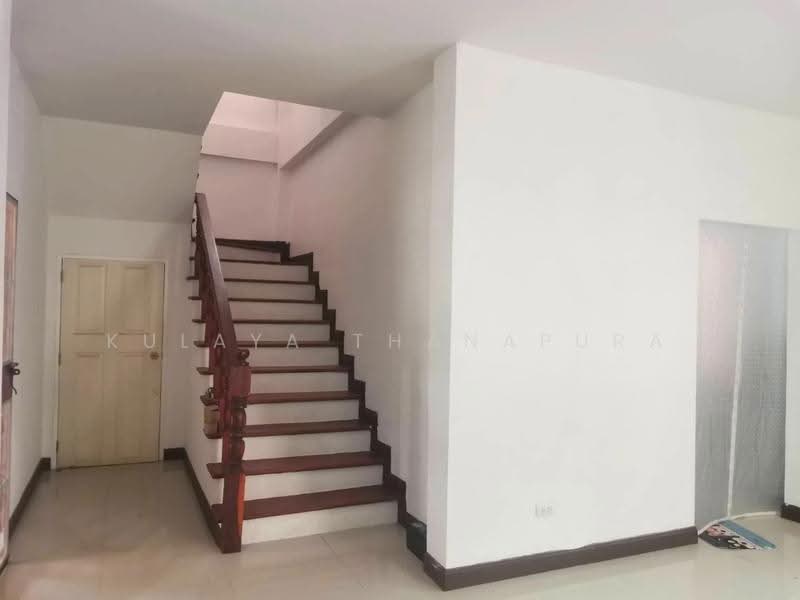 ขายบ้าน 2 ชั้น 38.5 ตรว. ม.รุ่งเรือง 4 ถ.พรหมประกาย ต.หมากแข้ง อ.เมือง จ.อุดรธานี, อุดรธานี, ถ.พรหมประกาย, หมากแข้ง, เมืองอุดรธานี, อุดรธานี, 150 ตร.ม., บ้านเดี่ยว ขาย, โดย Kulaya Thanapura, 500512136 - DDproperty.com