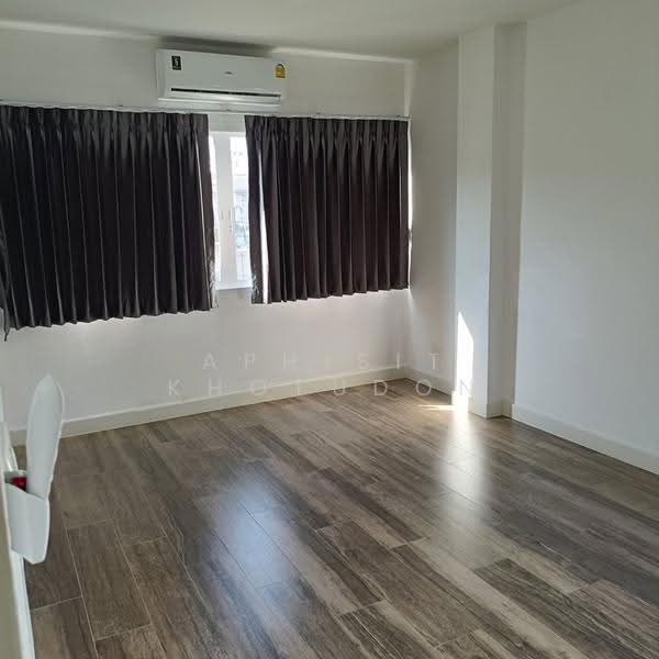undefined, Bangkok, Chorake Bua, Lat Phrao, Bangkok, 3 Bedrooms, 204 sqm, Townhouse For Rent, by Aphisit Khotudon, 500512170 - DDproperty.com