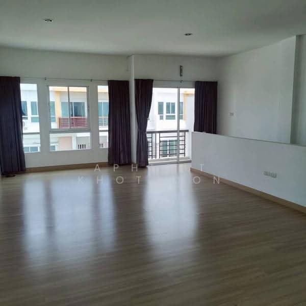 undefined, Bangkok, Chorake Bua, Lat Phrao, Bangkok, 3 Bedrooms, 204 sqm, Townhouse For Rent, by Aphisit Khotudon, 500512176 - DDproperty.com