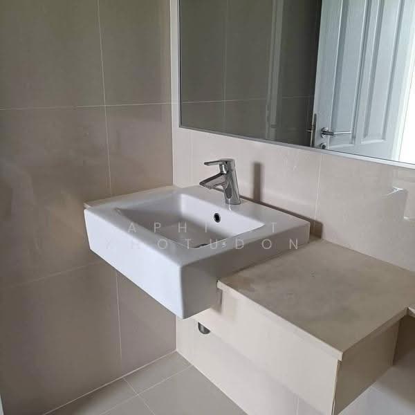 undefined, Bangkok, Chorake Bua, Lat Phrao, Bangkok, 3 Bedrooms, 204 sqm, Townhouse For Rent, by Aphisit Khotudon, 500512176 - DDproperty.com